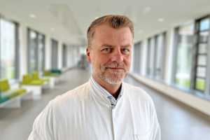 Prof Dr med Eric Roehner klein